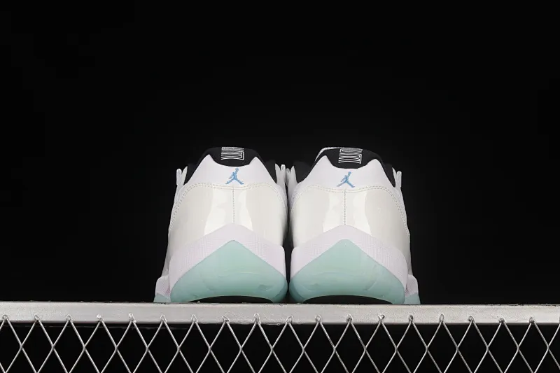 All categories Air Jordan Jordan series basketball shoes Air Jordan 11 F version Air Jordan 11 Low "Legend Blue" AJ11 Joe 11 Legend Blue Low-top top layer Real standard real carbon Sports culture basketball shoes AV2187-117